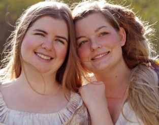 Sopranos Kathryn Foster and Kathleen Barnes in Haydn
